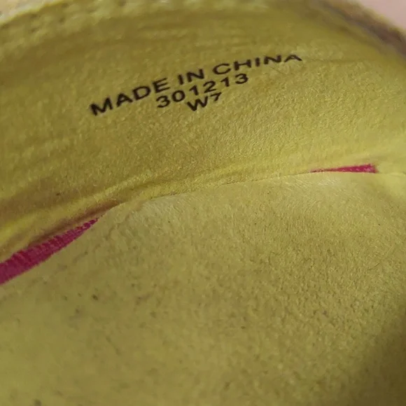 TOMS Shoes Blazing Yellow Women's Jutti Suede Flats Size 7 - Picture 13 of 16